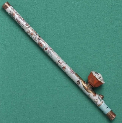 A rare opium pipe