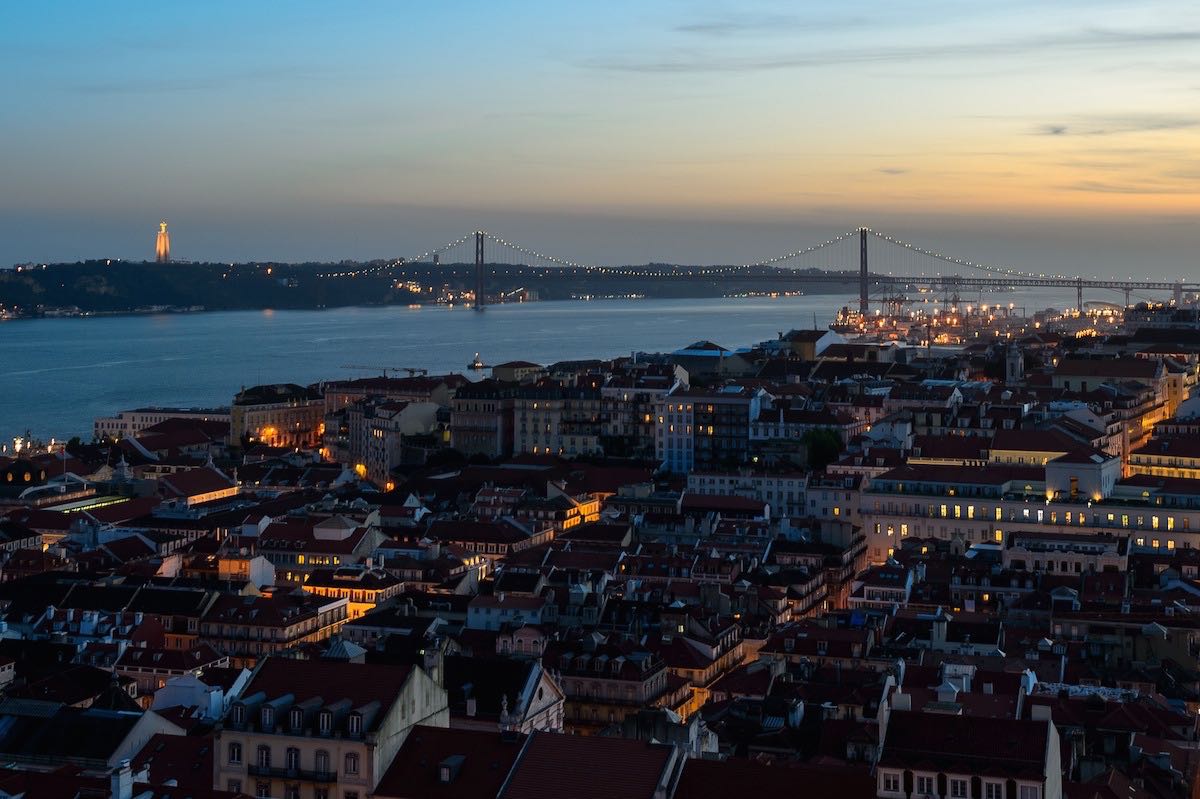 22 Sunset from São Jorge Castle viewpoint