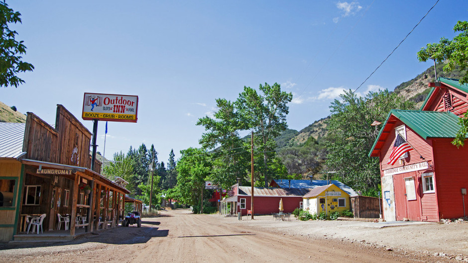 Travel guide to Nevada's best ghost towns