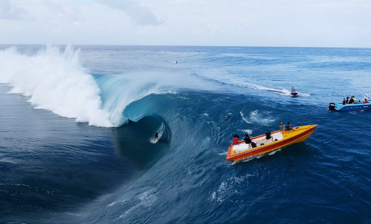 Drone footage of Teahupoo shows the beauty & dangers of surf