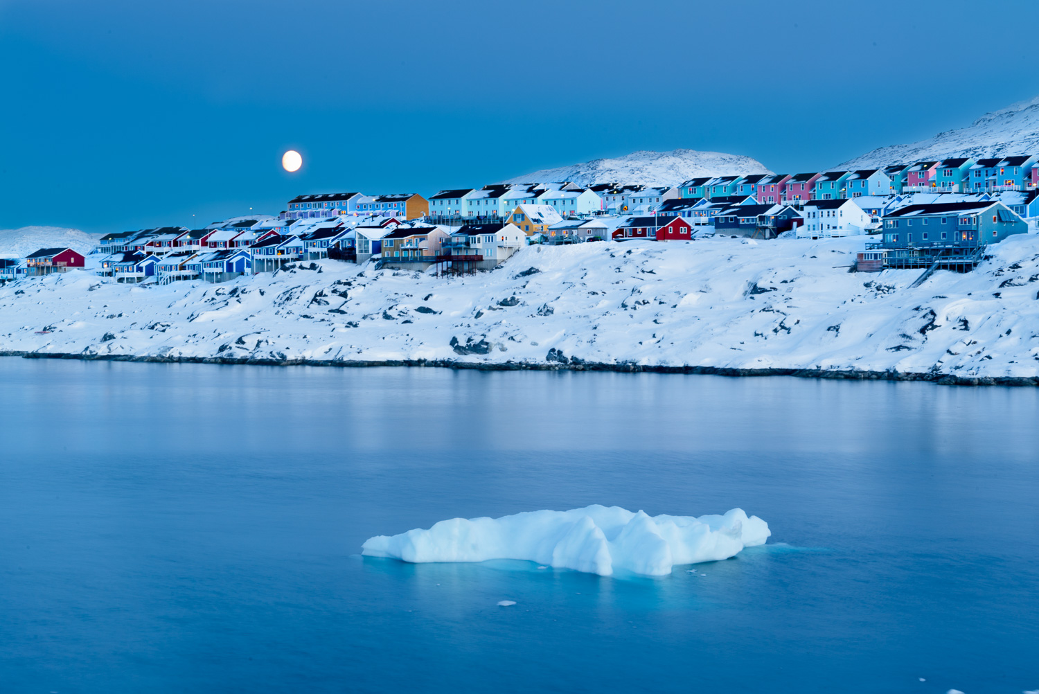 18 Images That Capture the Barren Beauty of Greenland Perfectly