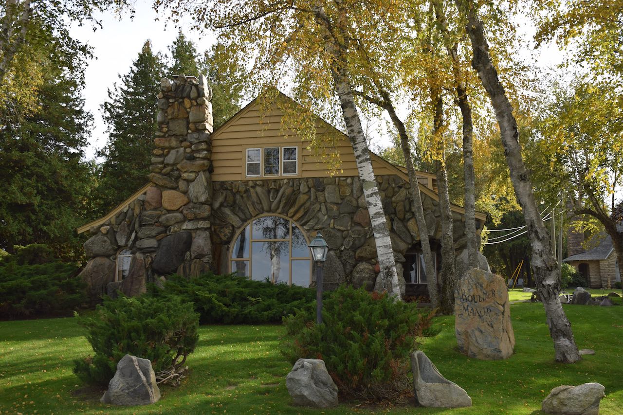 Hobbit house Charlevoix Michigan
