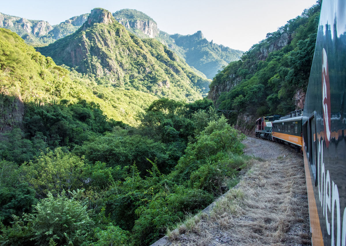 Traveling in El Chepe: from Chihuahua to Los Mochis across Mexico by train