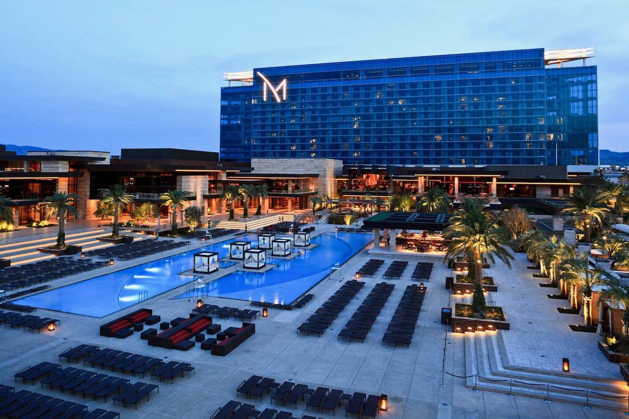 Best Places To Go In Vegas For Your 21st Birthday Get More Anythink s