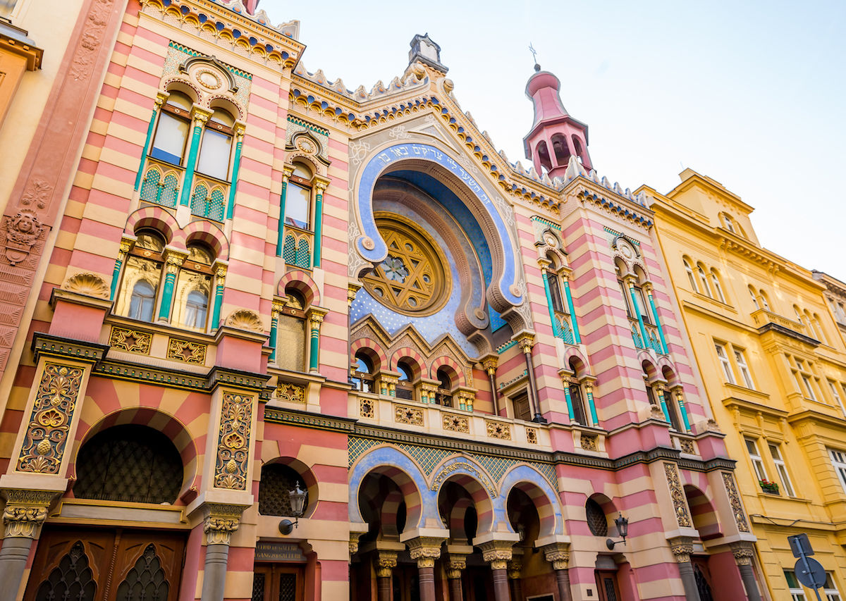 The Most Breathtaking Synagogues From Around The World