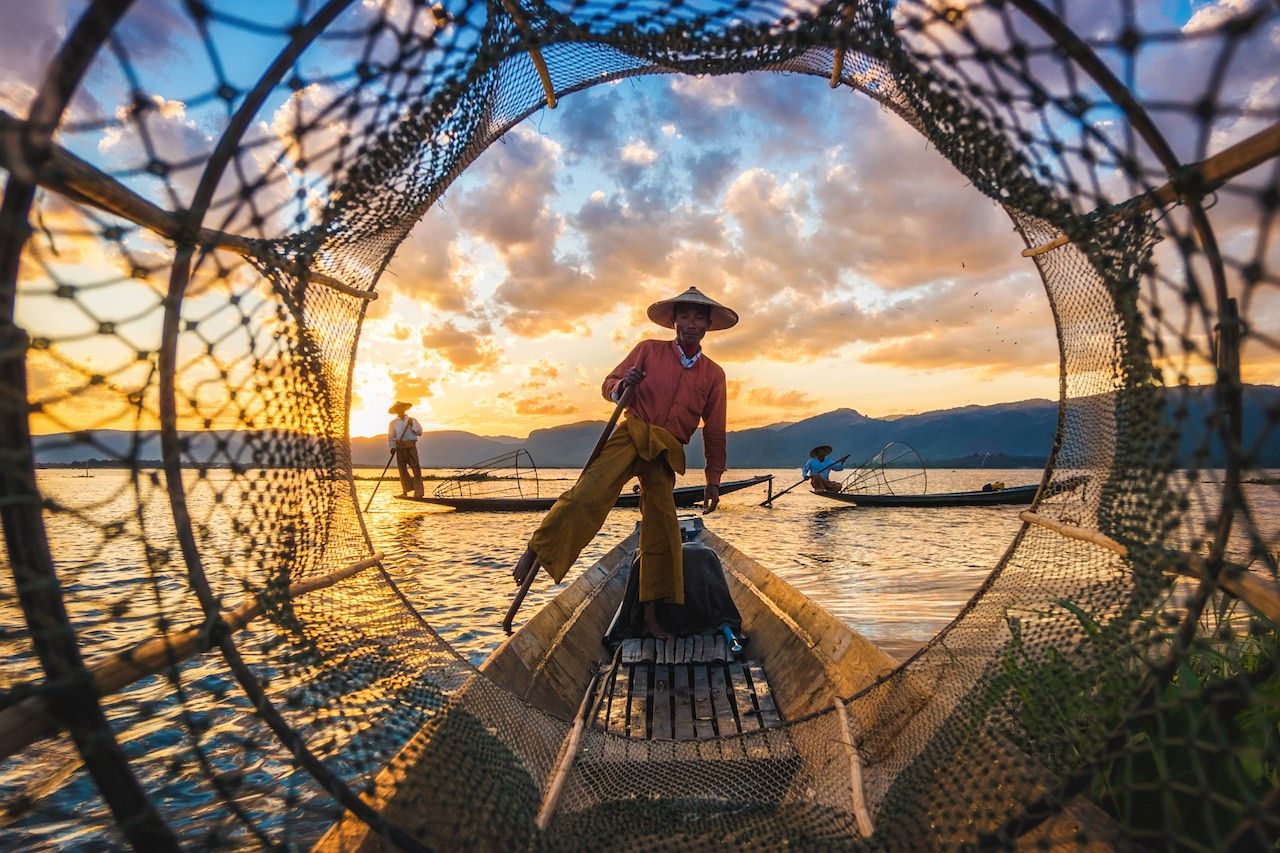 Myanmar Inle Lake Intha fishermen