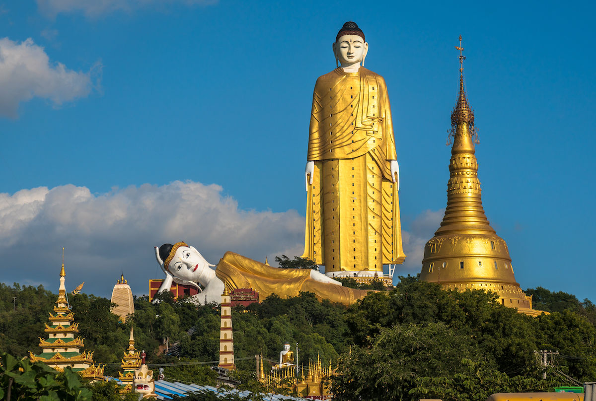 10 Patung Buddha