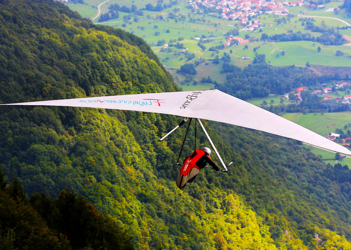 hang glider hanging on