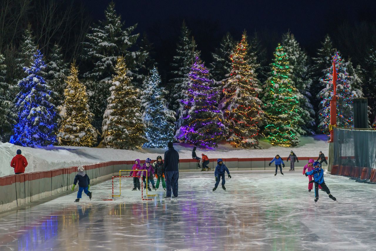 Roseville Oval ice skating and hockey rink Christmas