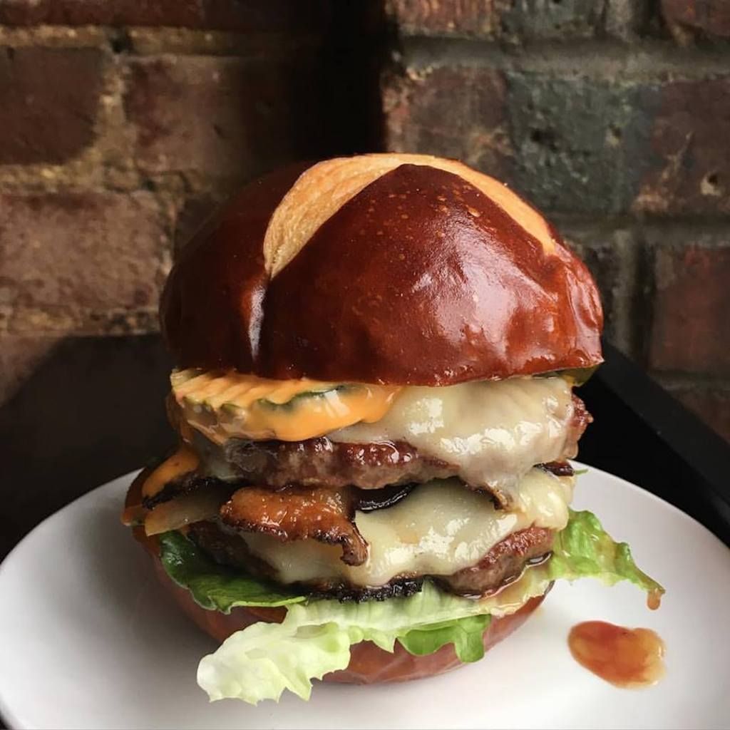 Emmy Squared burger