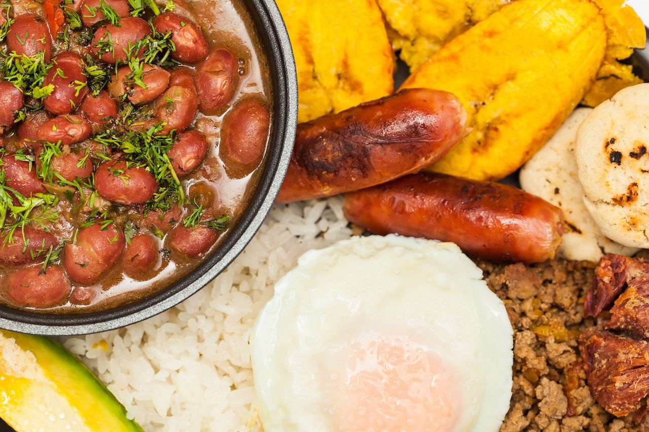 Bandeja Paisa Colombia traditional food