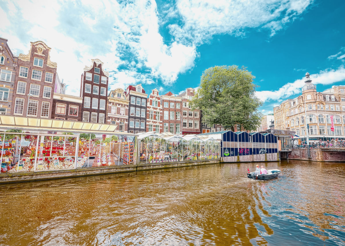 Last floating florist in Amsterdam closes