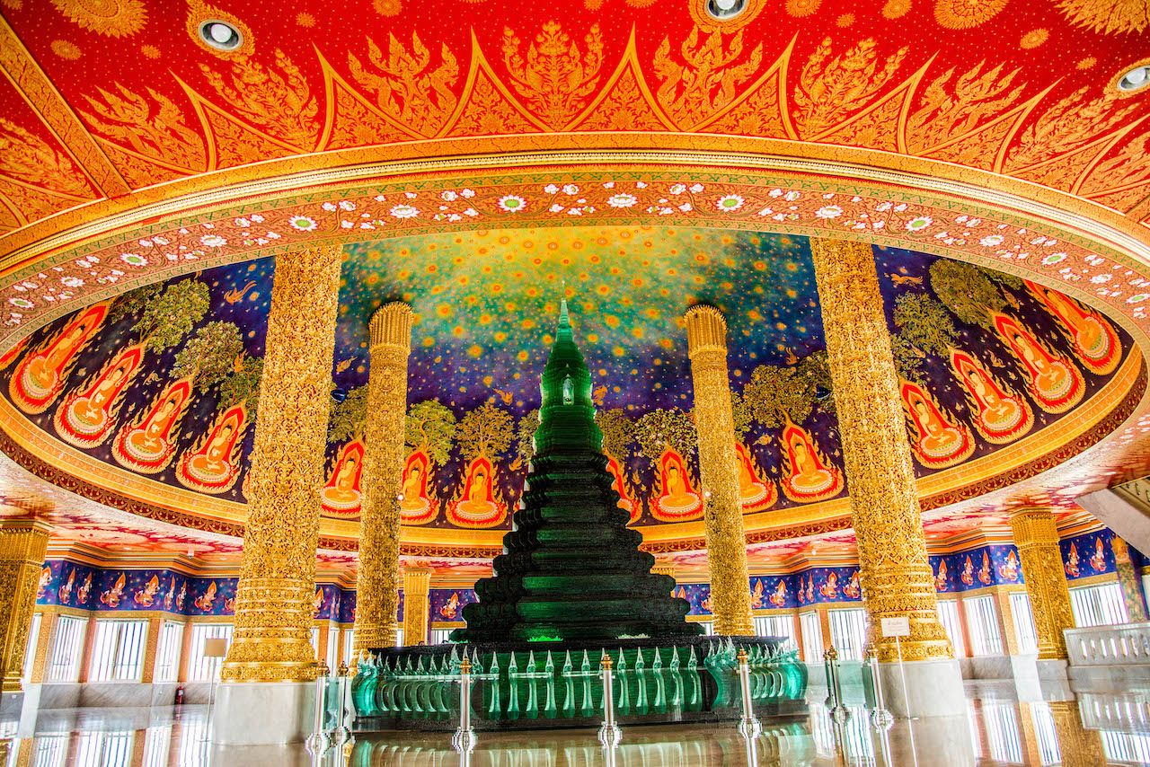 Wat Paknam Bhasi Charoen