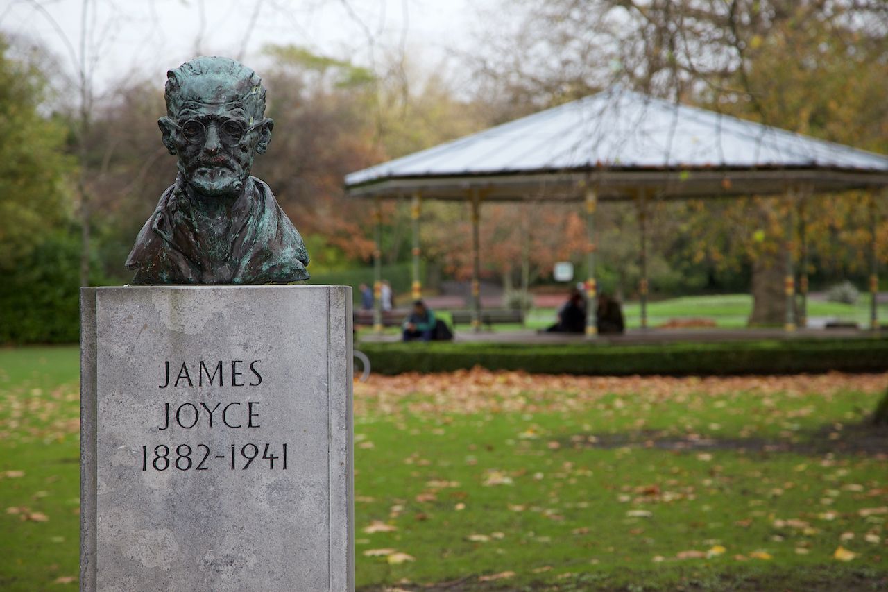 bust of James Joyce