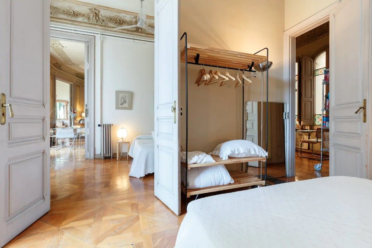 Airbnb Killing Eve Barcelona bedroom
