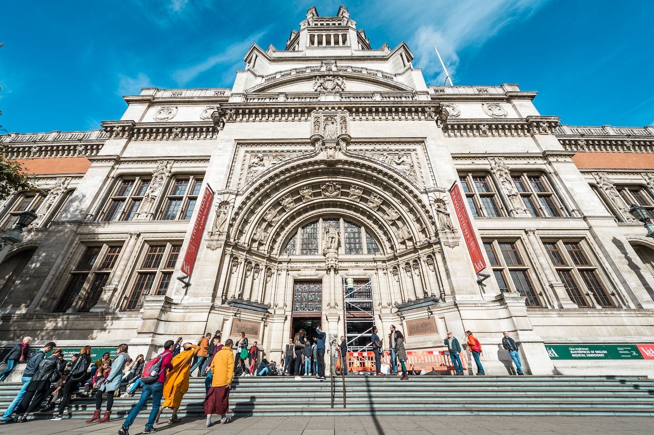 Grand entrance of the Victoria and Albert Museum