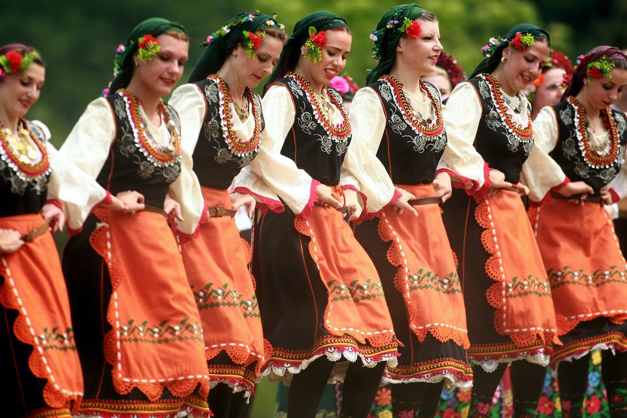 packet Easy to happen register What Is the Bulgarian Folk Dress Mean, What Does It Mean