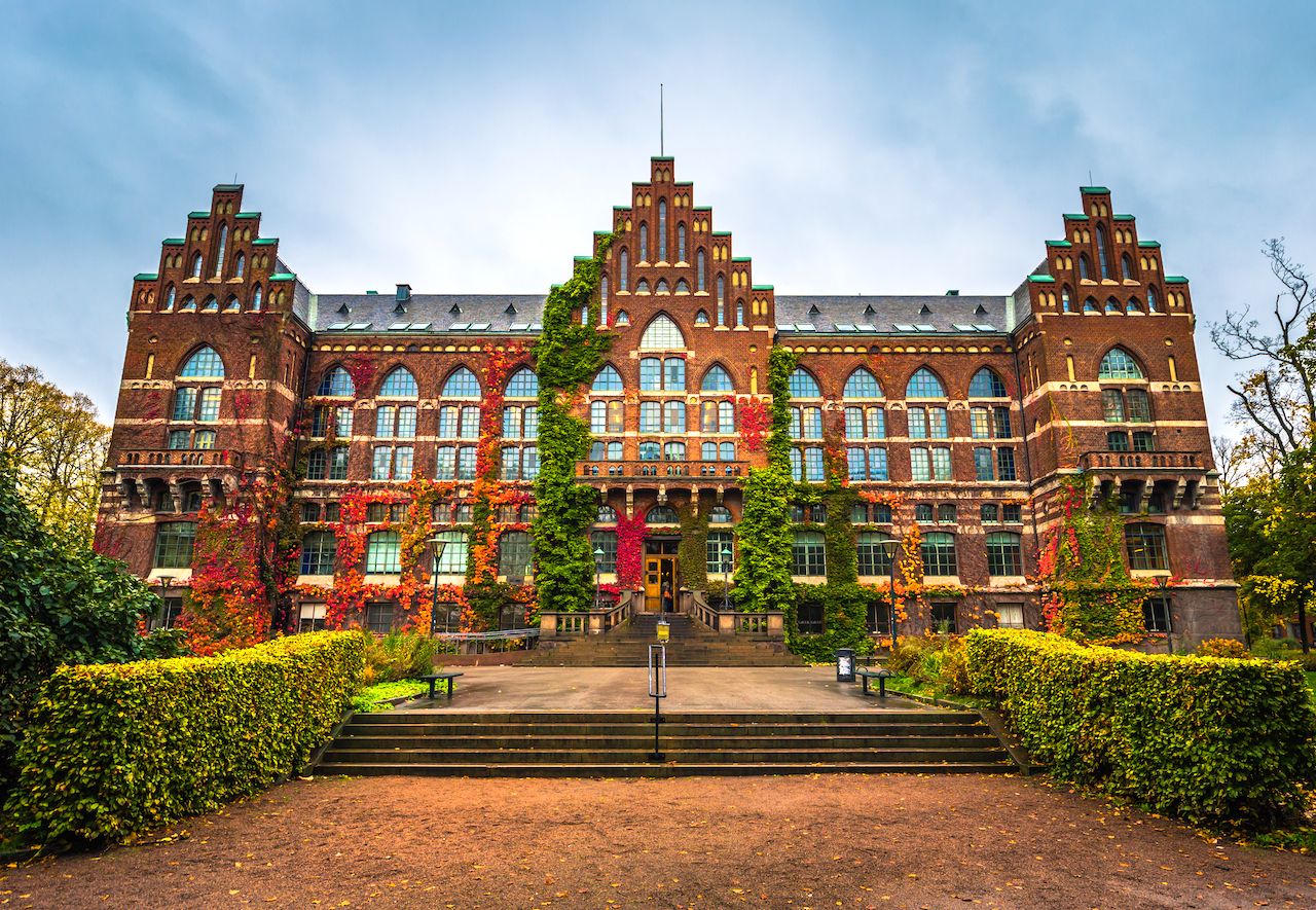 beautiful-universities-in-europe-813-travel