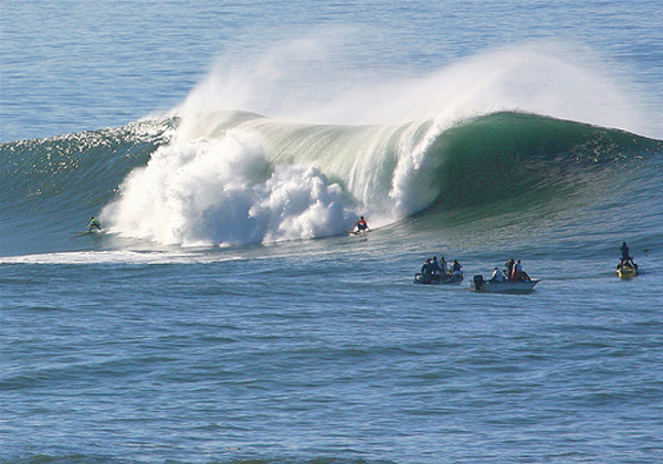 10 Most Dangerous Waves In The World - Matador Network